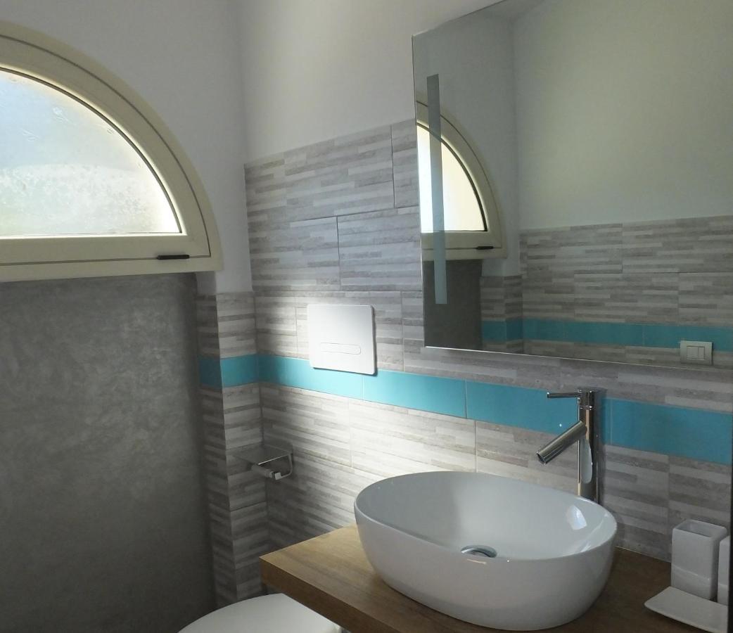 Frina Di Mari B&B San Teodoro  Extérieur photo